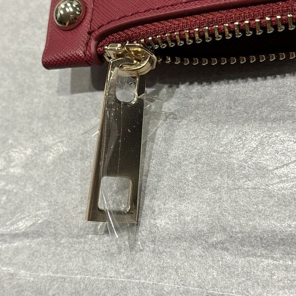 NWT: White House Black Market Clutch - Picture 6 of 7